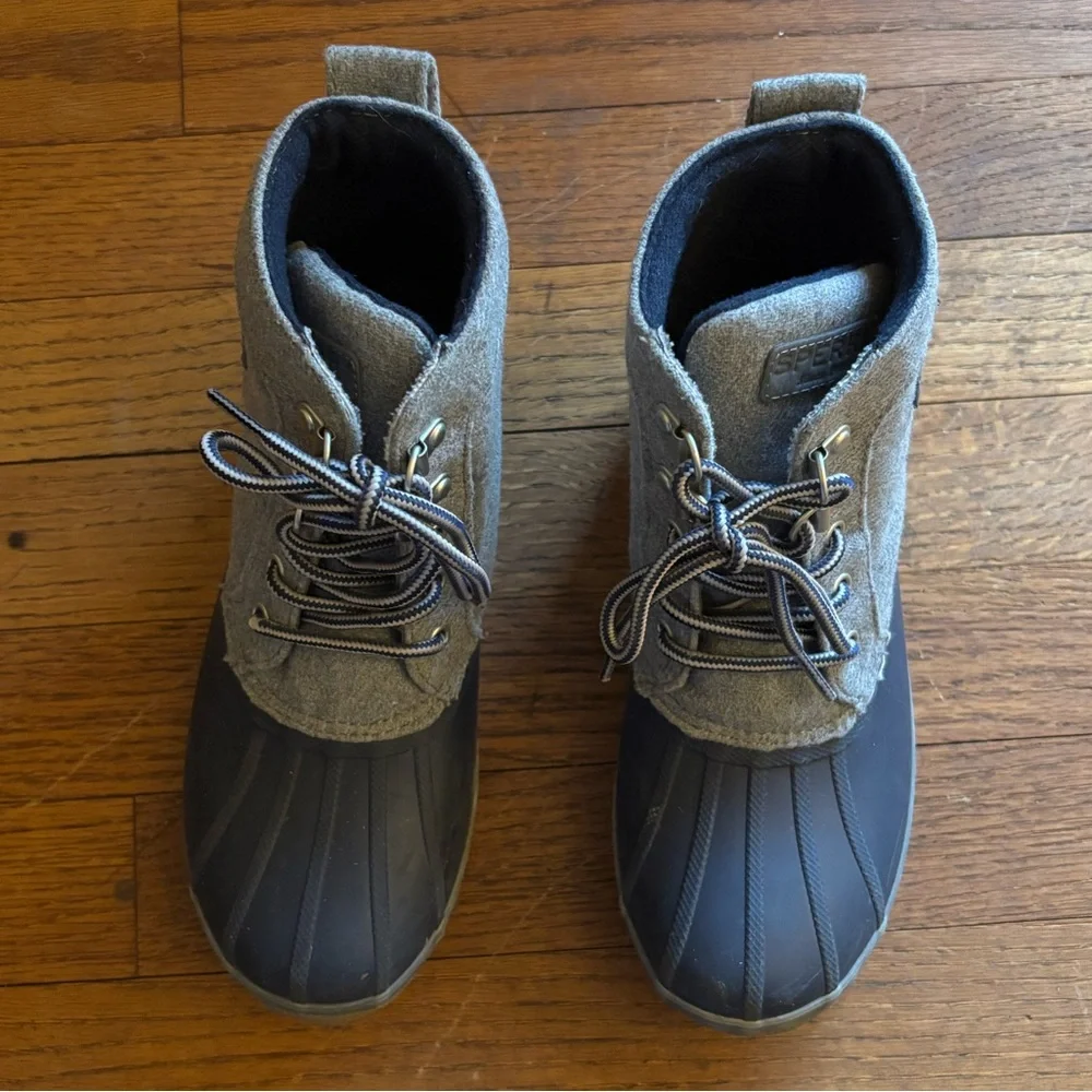 SPERRY Bowline Classic Duck Boot in Gray and Blue